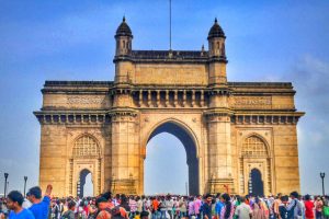 Mumbai Darshan Bus at Gateway of India